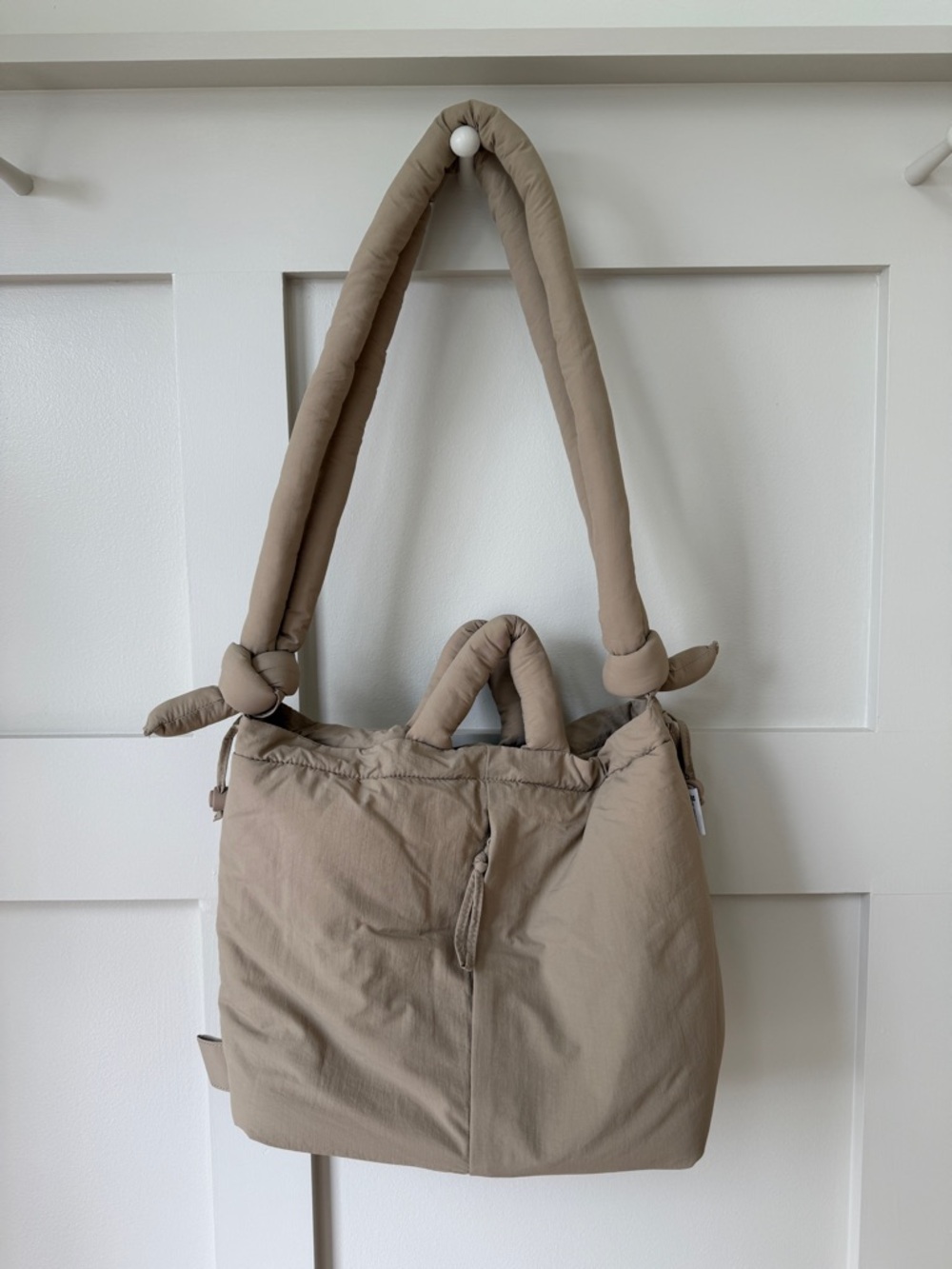 Olend Ona beige puffer convertible bag